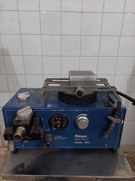 anaesthesia machine slightly used in good condition. 1