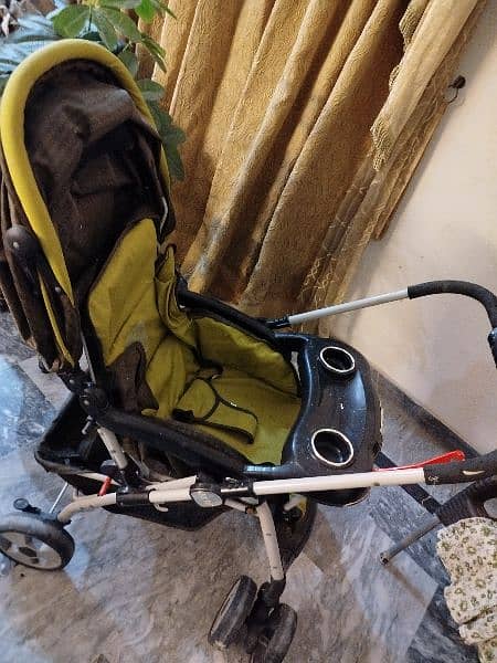 Big PRAM stroller in v good condition 1