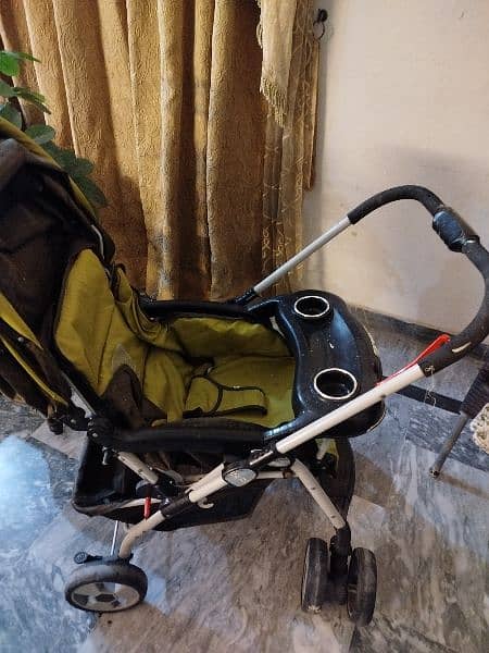 Big PRAM stroller in v good condition 4