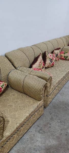 room furniture sets arginte sell bed sofa almari showkais good cndtion 1