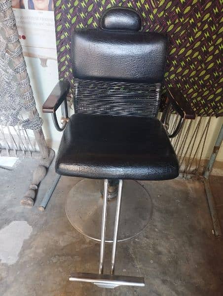 Salon Chair for Sale 1