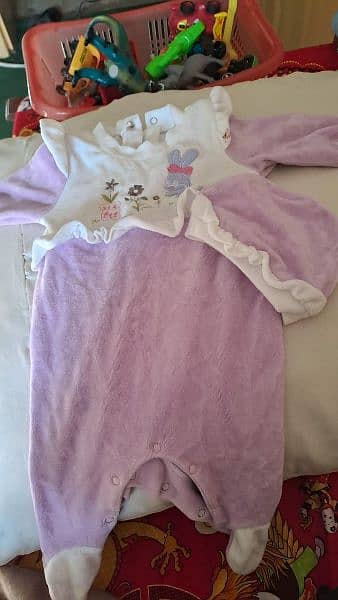 Newborn clothes and accessories 12