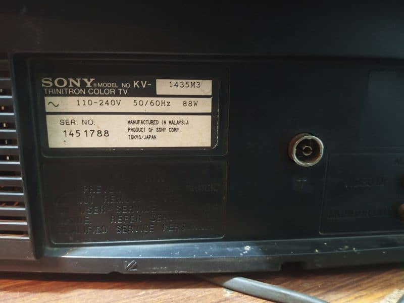 14 inches Sony Television model KV 1435M3  Original 1