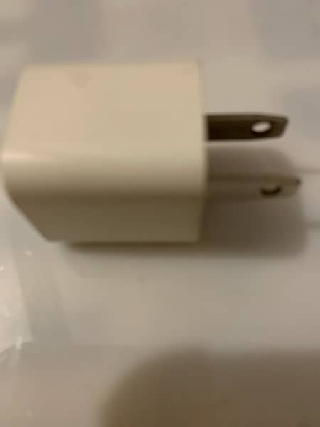 I PHONE Charger 0