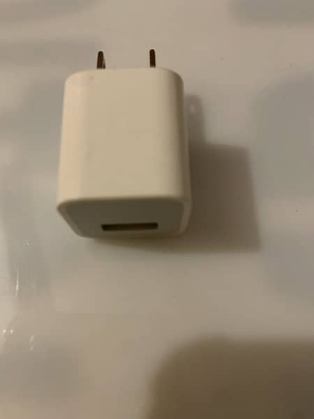 I PHONE Charger 4