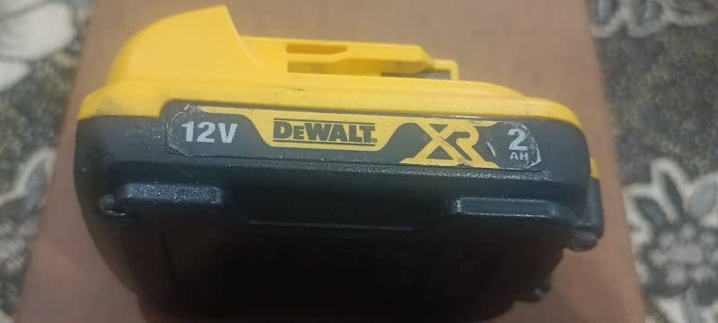 DeWALT 12v battery for Drill 0