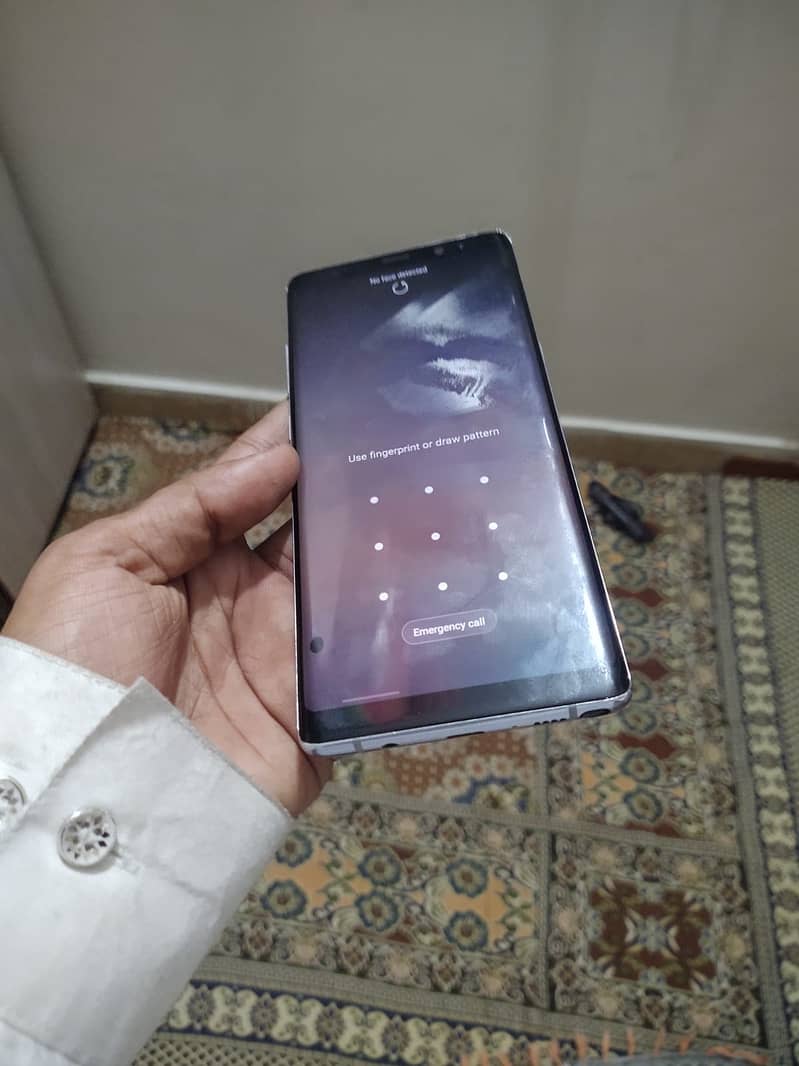 Samsung note 8 with box 2