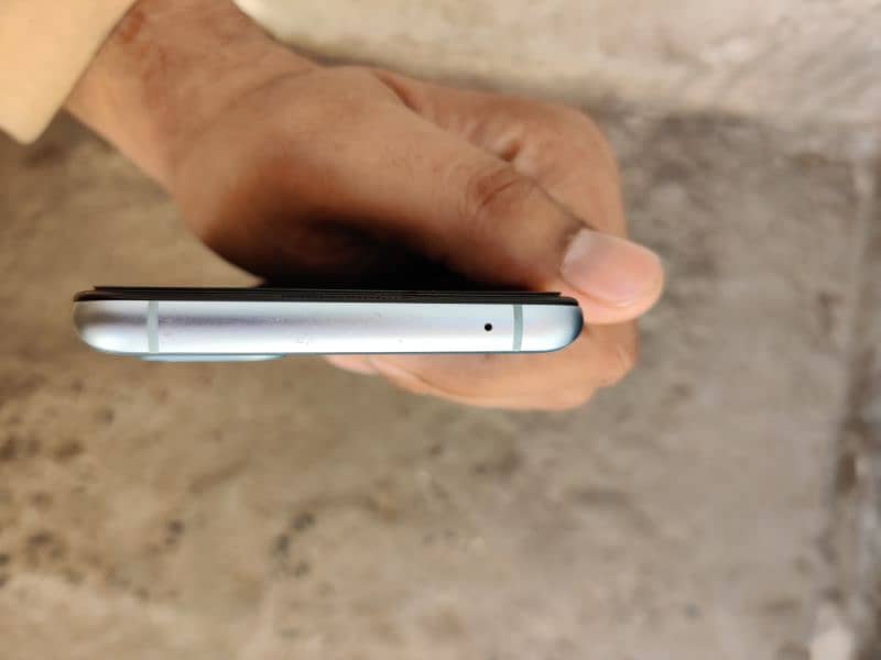 OnePlus 9r 4