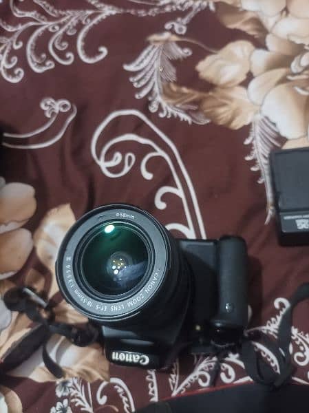 dslr canon 600 d with 18 55 lens fresh 10/10 ful okay 0