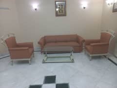 5 seater sofas set with centre table