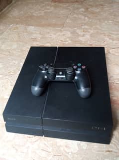Ps4 1200 series 1TB sealed with one original controller urgent sell