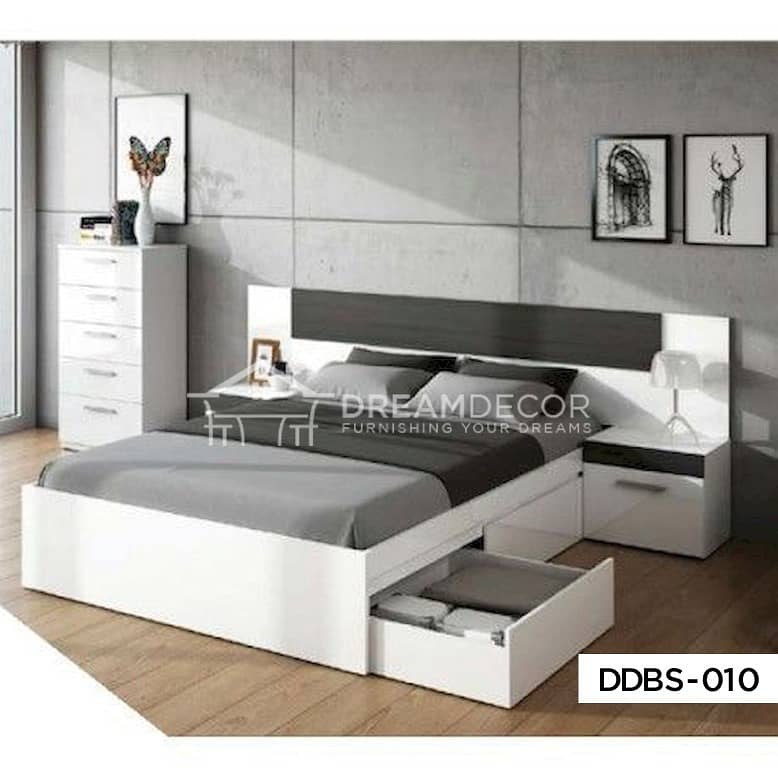 lUXERIOUS KING SIZE/QUEEN SIZE BEDS 1