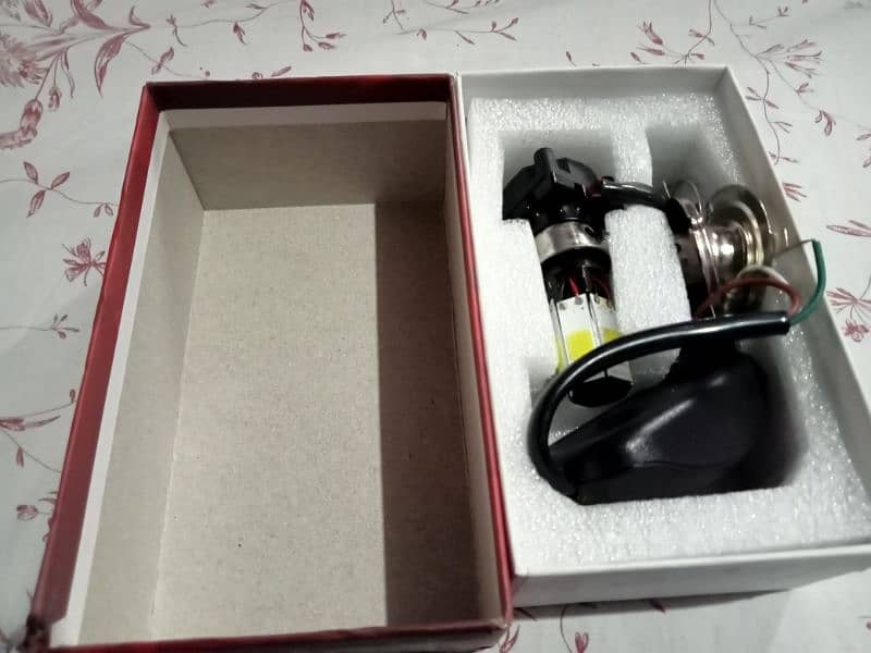 M6 mini Bike and car Light. New with box and everything. 1