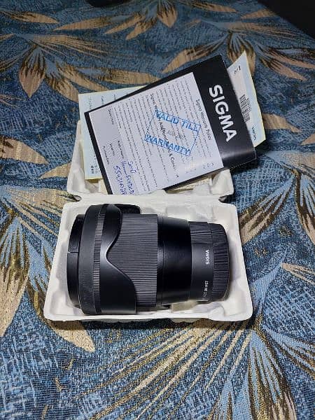 Sony Zv-e10 with extra accessories 8