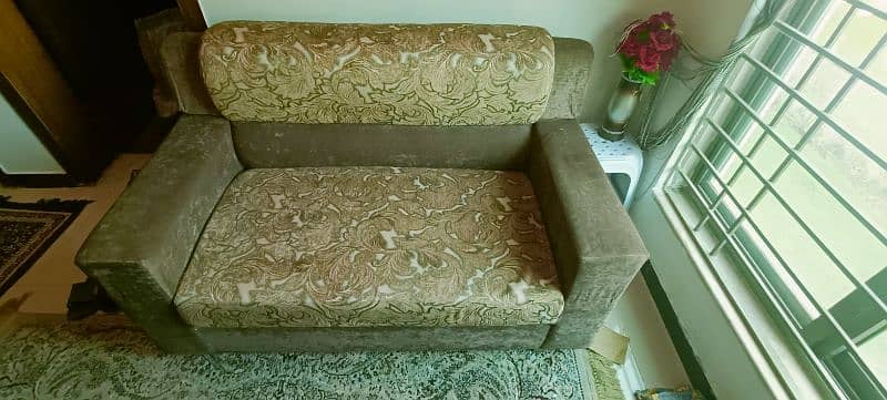 5 Seater sofa set for sale 3