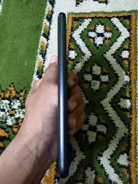 Realme C21 4/64 New Condition 3