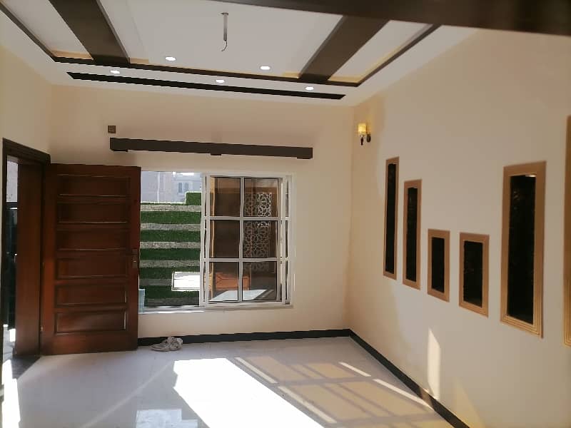 Stunning Prime Location 7 Marla House In Sufiyan Garden Available For Sale 16
