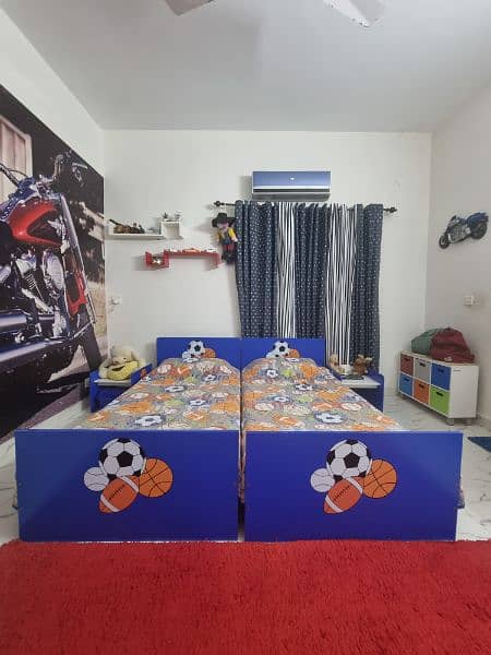 single bed+side tables+bedsheets bedcovers+curtains 1