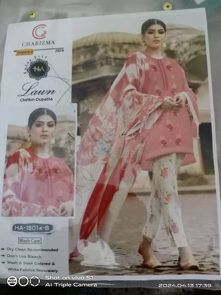 3pice Embroidery lawn suit 4
