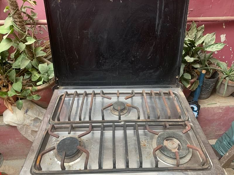 Gas stove with gas oven 3