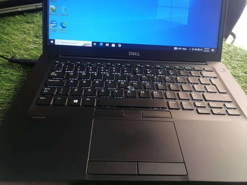 Dell 7280 i7 6th gen 9