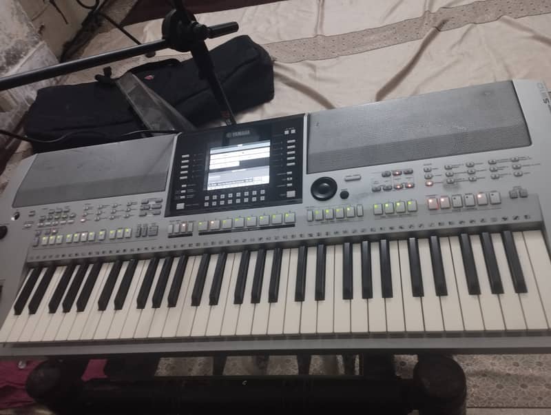 Yamaha psr S910 digital keyboard 2