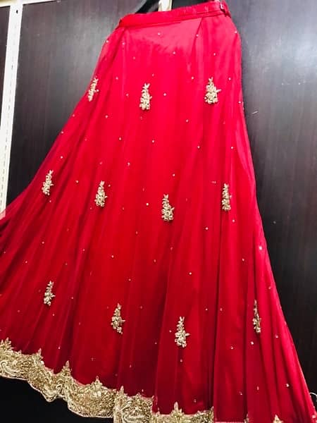 Latest heavy bridal dress 4