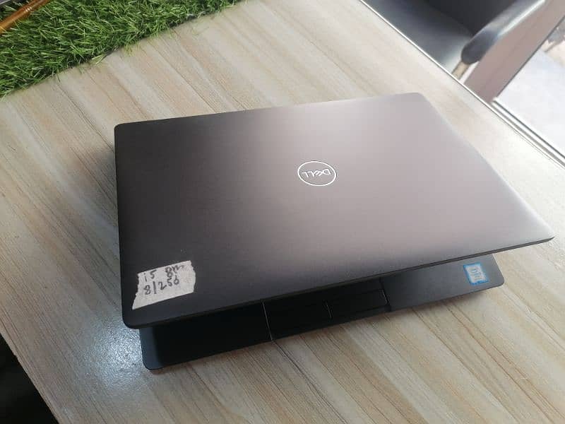 Dell 5300 i5 8th gen with metal body 11