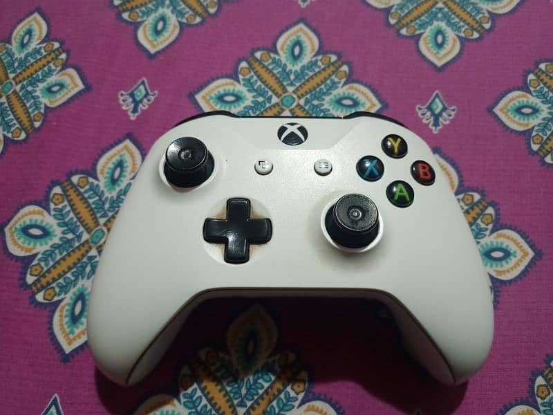 XBOX ONE S WITH MANY GAMES FOR SALE 2