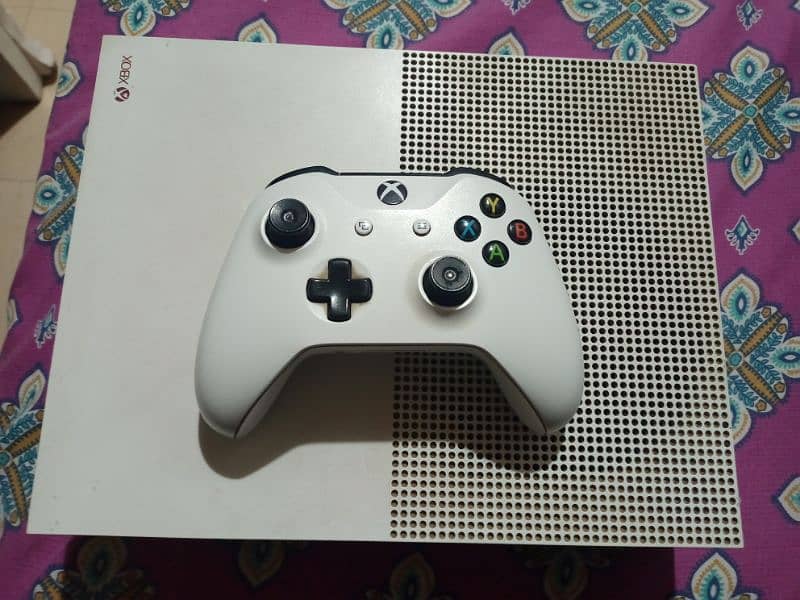 XBOX ONE S WITH MANY GAMES FOR SALE 6