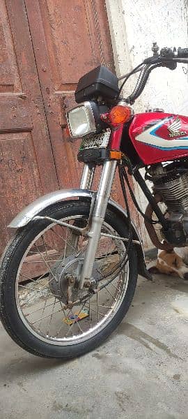 Honda. 125 5