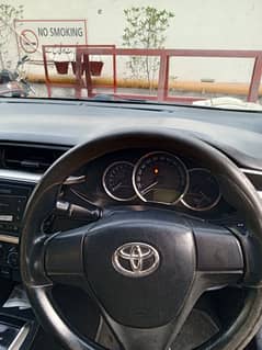 Toyota Corolla gli 2015 0
