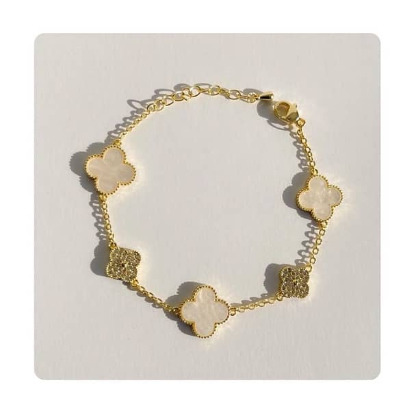 18 Karat Gold Plated Van Clover Bracelets 1