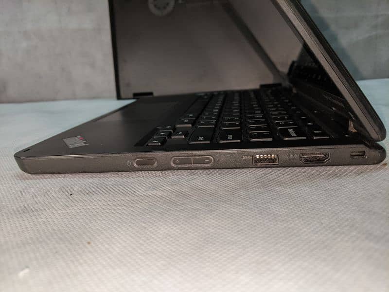 Lenovo ThinkPad 11e yoga touch screen 2