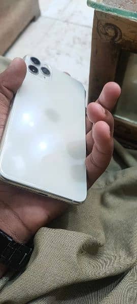 iPhone 11 pro max pta approved 5