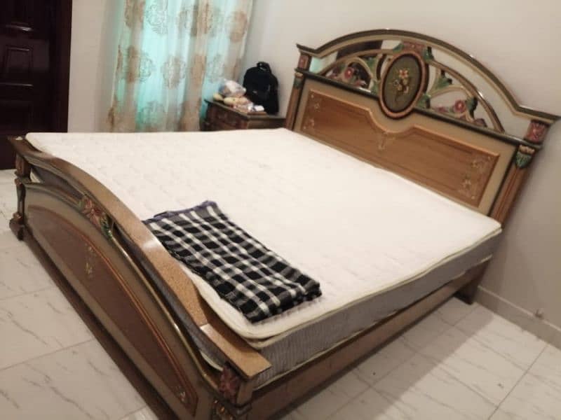 King size bed set with mattress 2