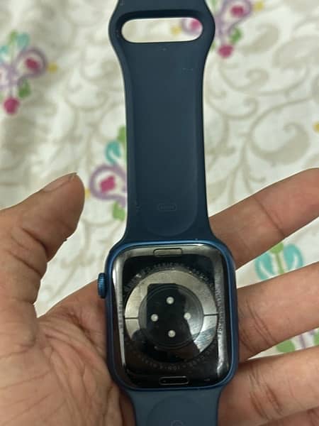 Apple Watch Series 7  45mm blue aluminum 2
