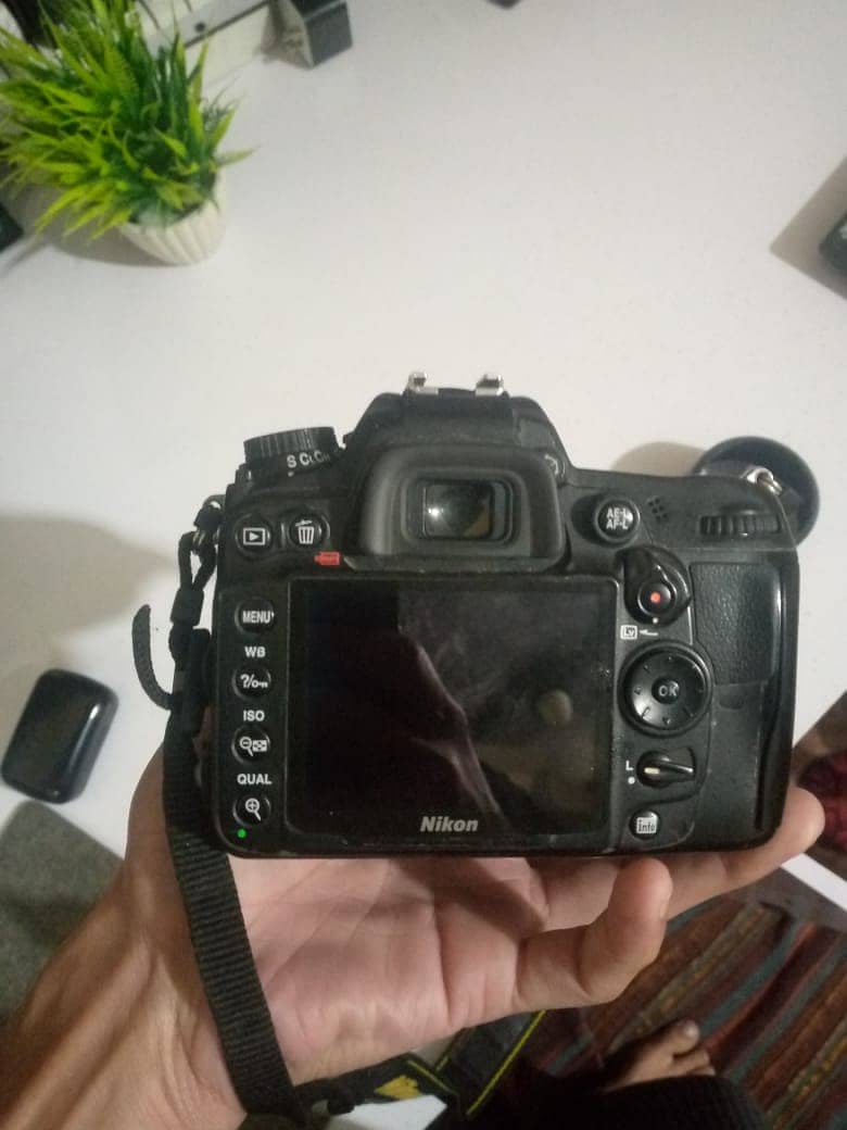 nikon d7000 DSLR Camera 6