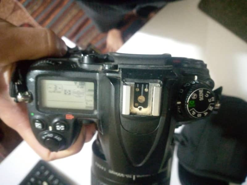 nikon d7000 DSLR Camera 7