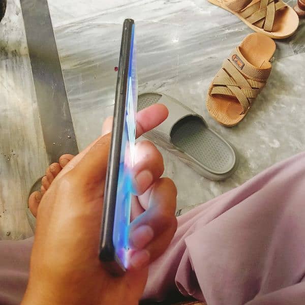 OnePlus 8 5G.  8/128 4