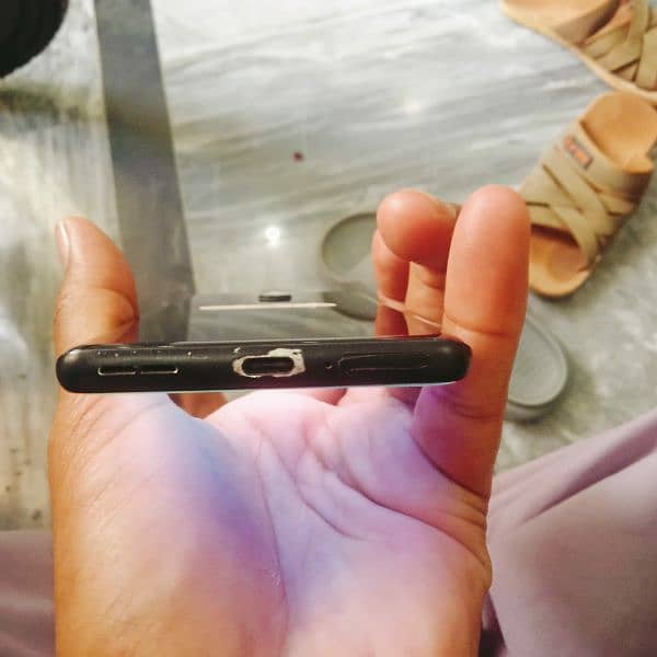 OnePlus 8 5G.  8/128 6