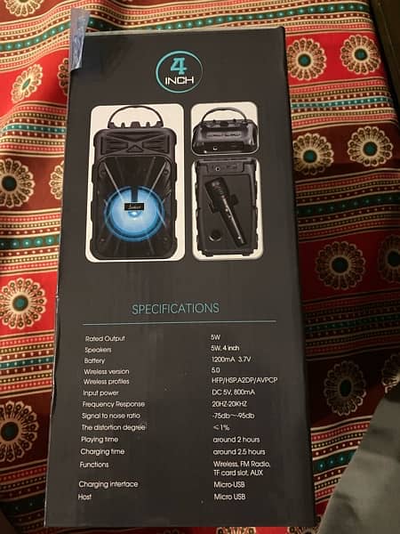 Bluetooth speakers with Microphone 5