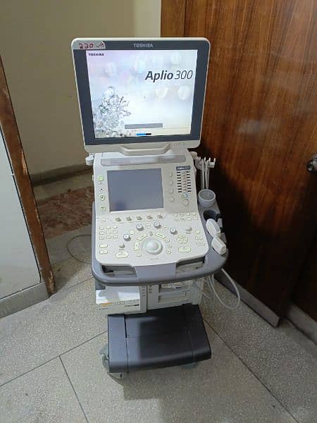 Ultrasound Machine 0