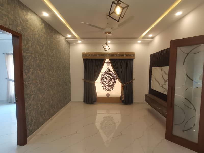 10 Marla Luxury House Brand New For Sale 7