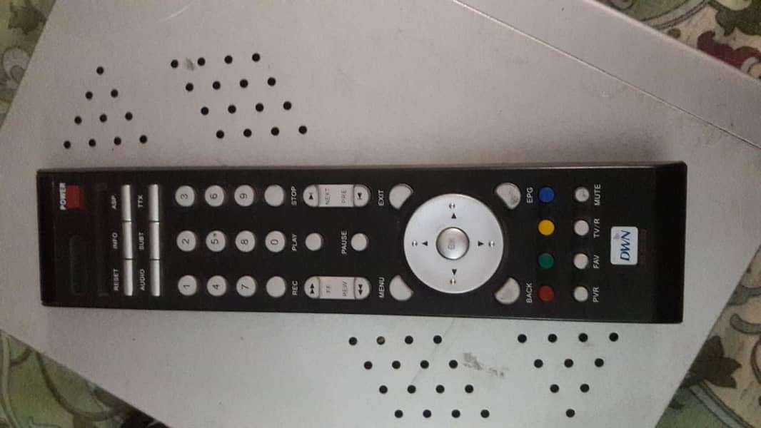 DWN HD Receiver with Remote Only 1