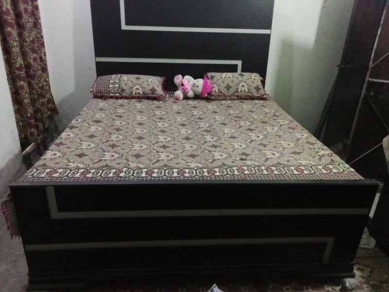 King Size Bed With Mattress 4