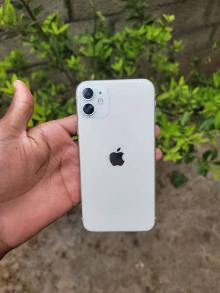 iphone 11, white colour iphone 9