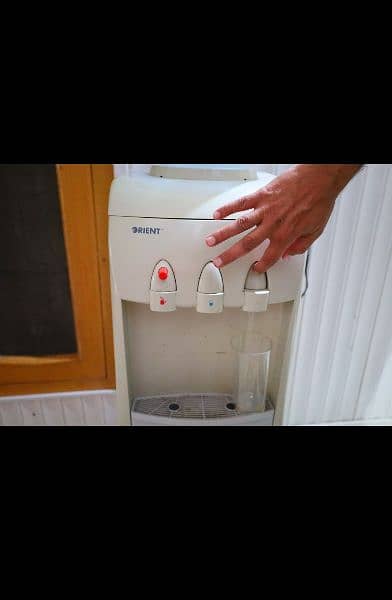 Orient 3 tap water dispenser beige Colour 1