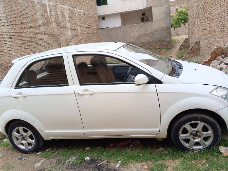 a family used non accidental fully maintained car 10