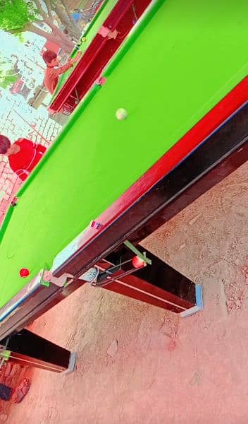 New snooker table with two Stick one rest 3